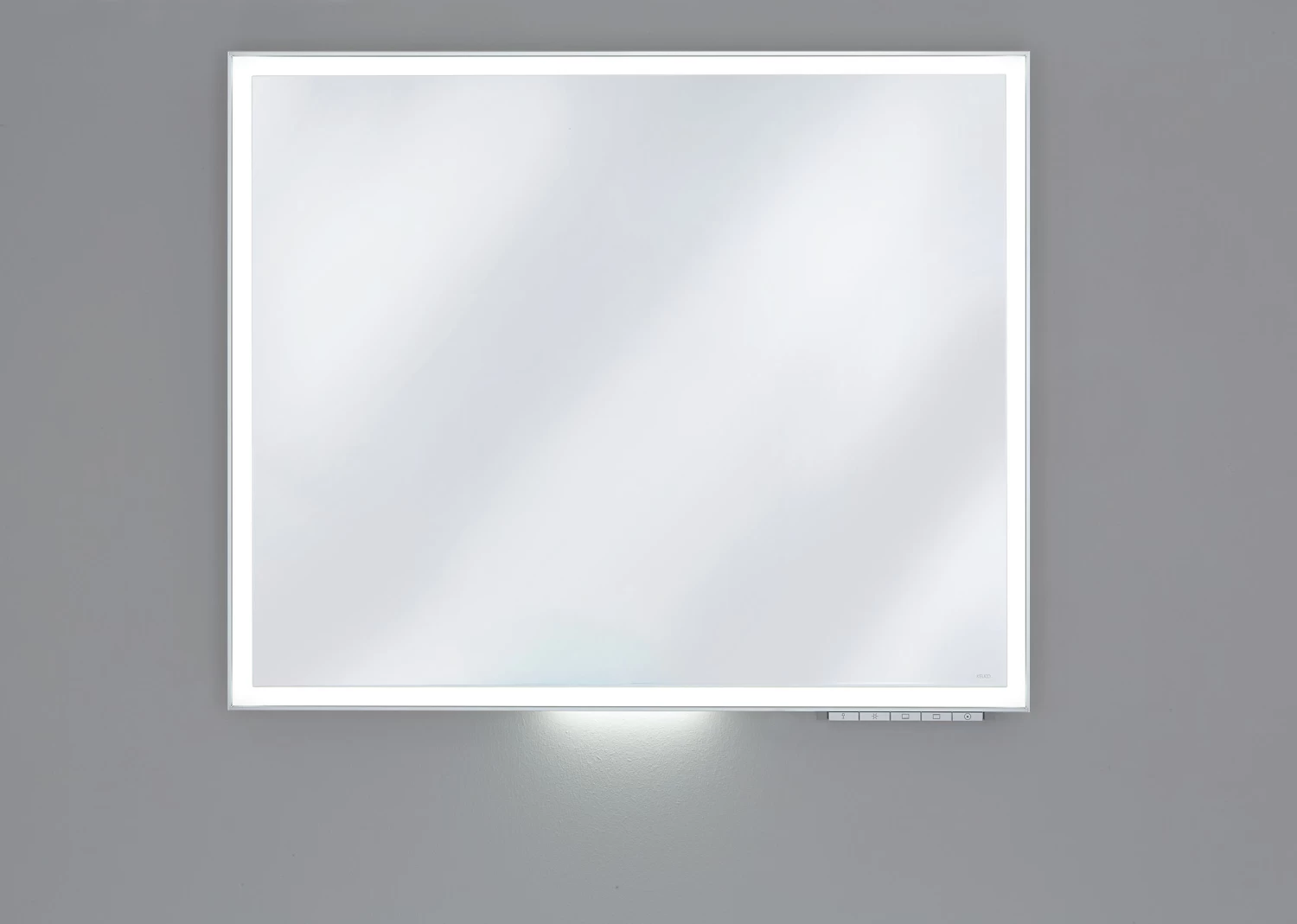 Keuco Royal Lumos Lichtspiegel 14597173000 900x650x60mm, 57 Watt, Stufenlos Einstellbar, Silber-eloxiert 6 Keuco Royal Lumos Lichtspiegel 14597173000 900x650x60mm, 57 Watt, Stufenlos Einstellbar, Silber-eloxiert – Bild 4